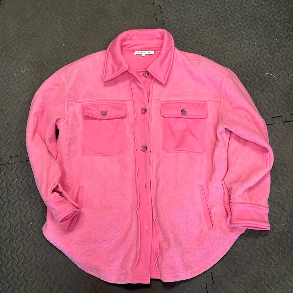 NWOT - VICI Pink Fleece Shacket